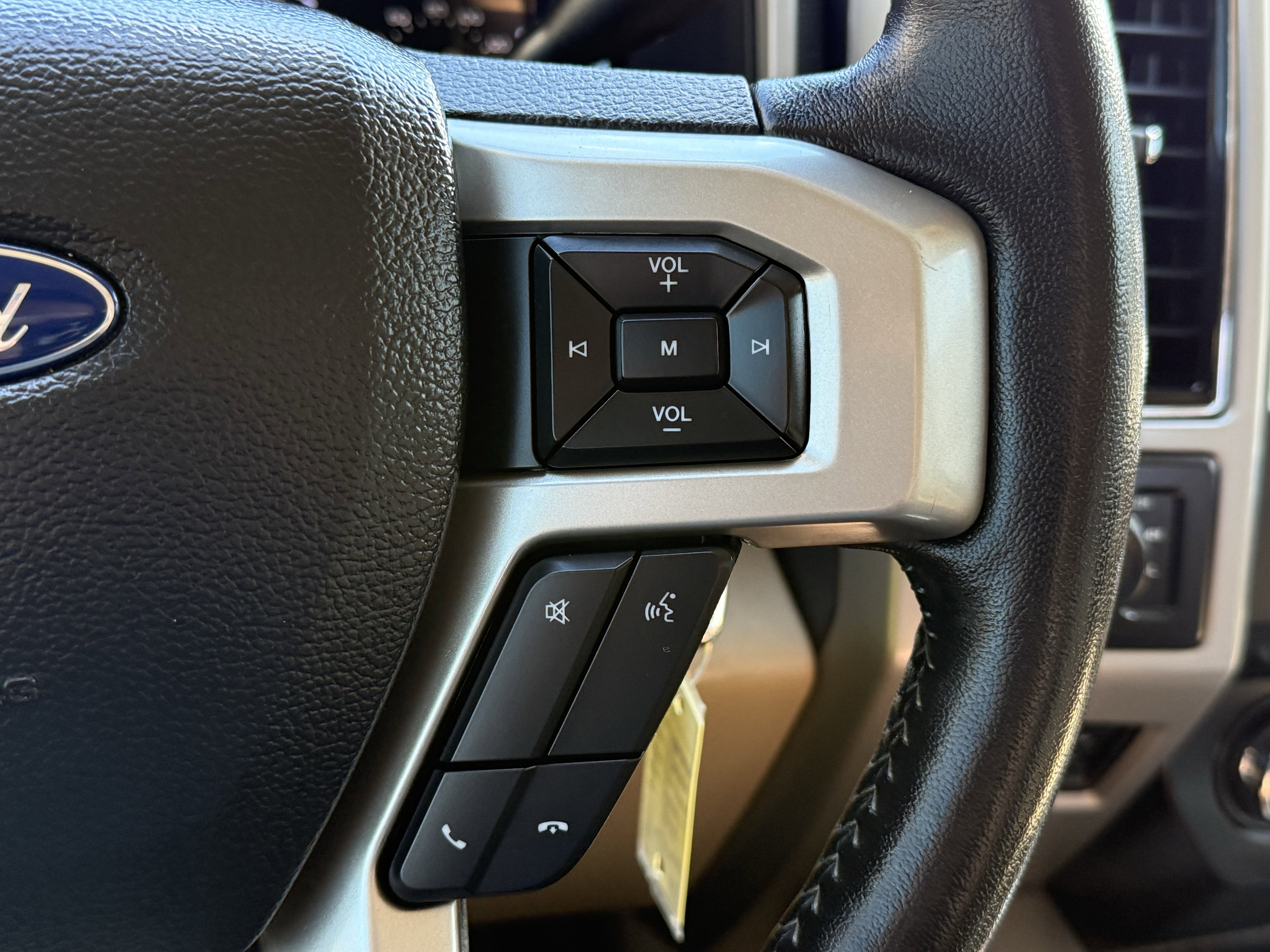 Used 2021 Ford F250 Lariat w/ Lariat Value Package image 25