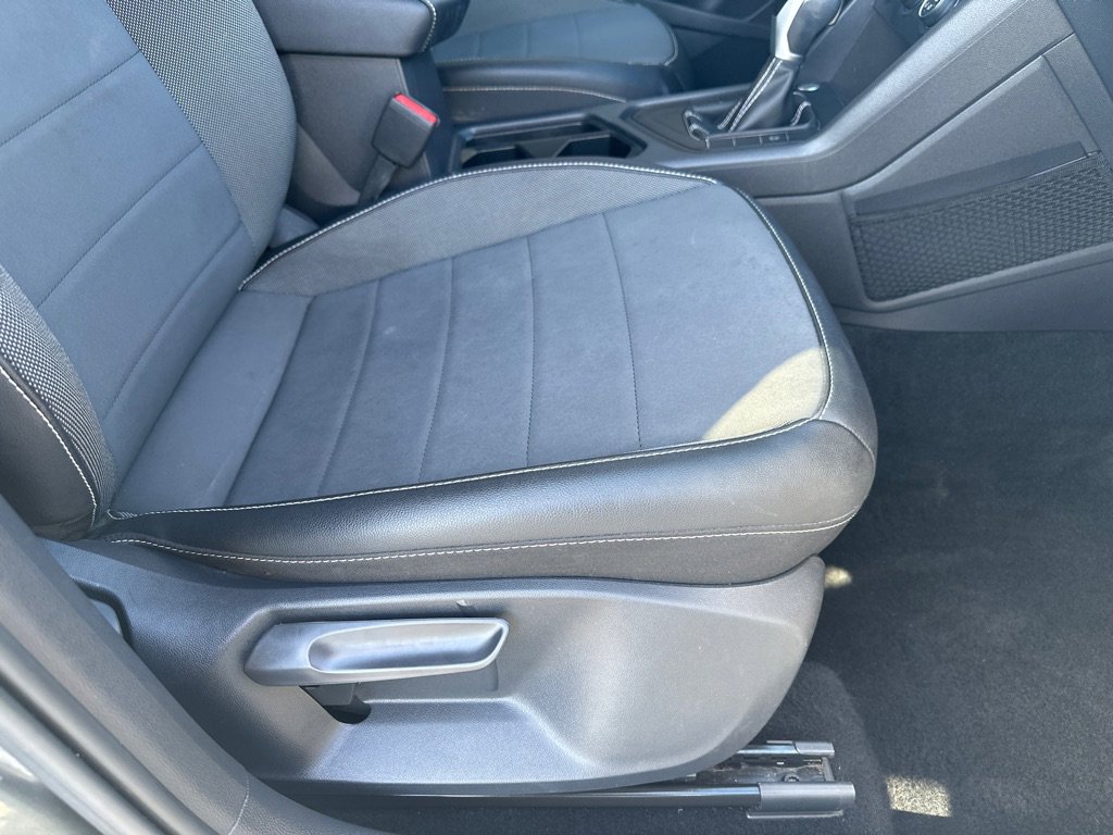 Used 2022 Volkswagen Taos SE image 10