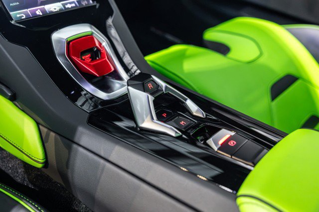 Used 2022 Lamborghini Huracan EVO RWD image 42