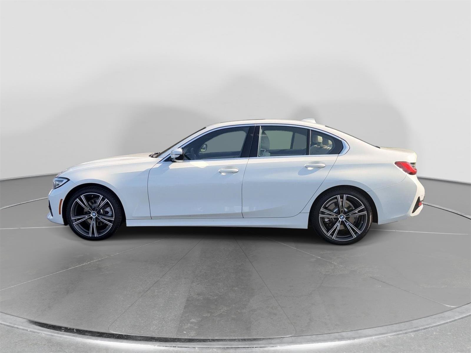 Used 2020 BMW 330i Sedan RWD image 2