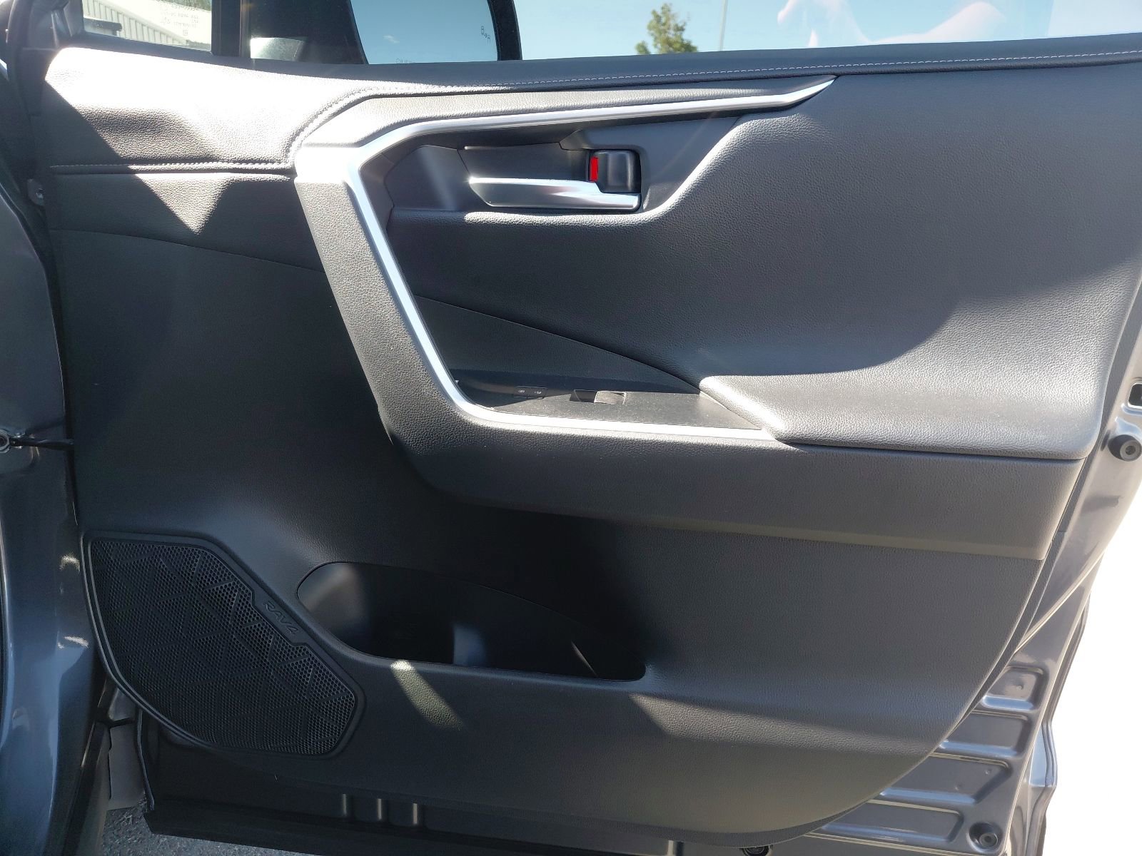 Certified 2020 Toyota RAV4 Limited AWD/4WD image 32