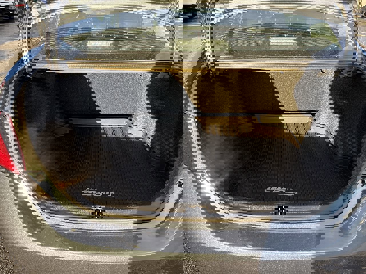 Used 2019 Toyota Corolla XLE image 24