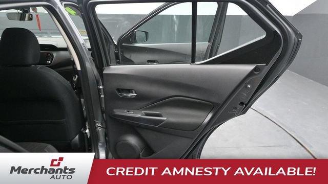 Used 2024 Nissan Kicks SV w/ Interior Electronics Package FWD image 12