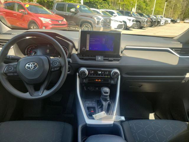 Certified 2024 Toyota RAV4 XLE w/ Convenience Package image 18