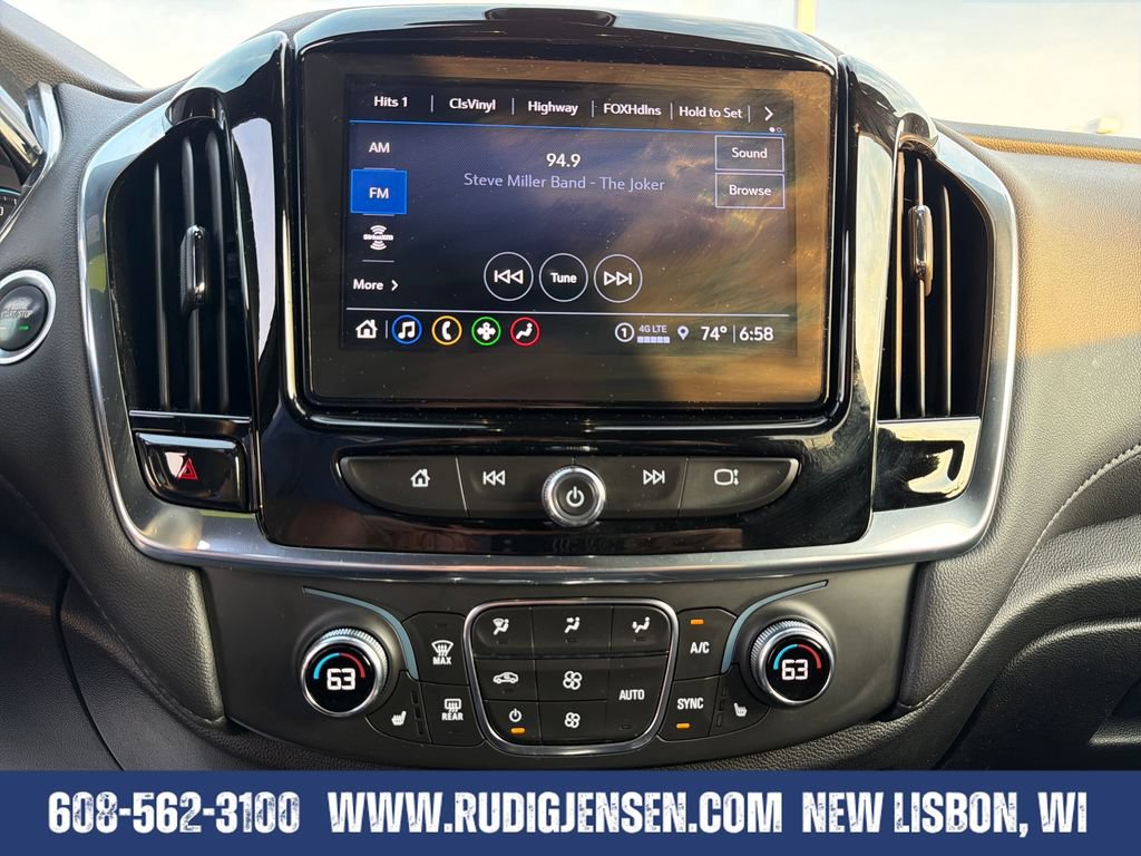 Used 2023 Chevrolet Traverse LT w/ Midnight/Sport Edition AWD/4WD image 17