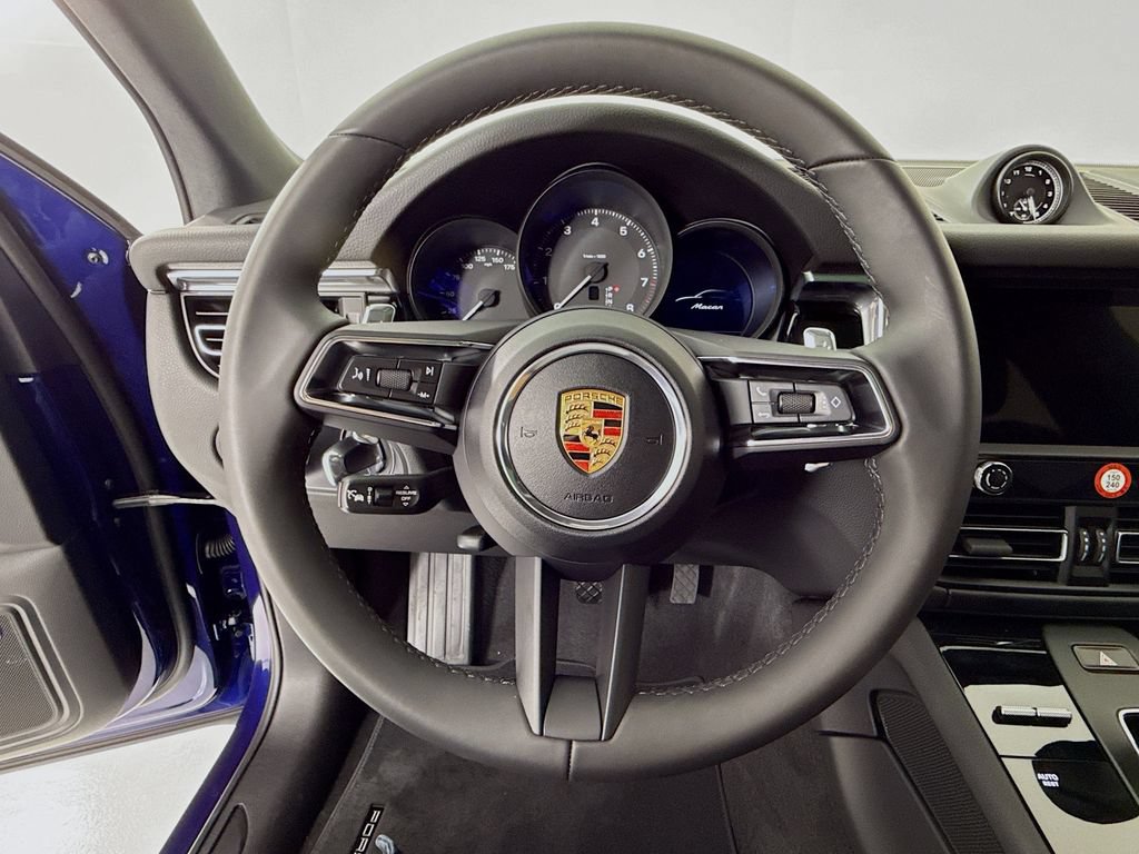 New 2026 Porsche Macan AWD/4WD image 17