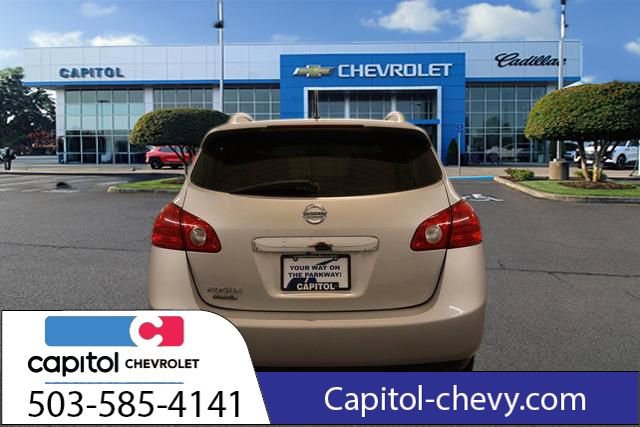 Used 2015 Nissan Rogue S w/ Convenience Package FWD image 3