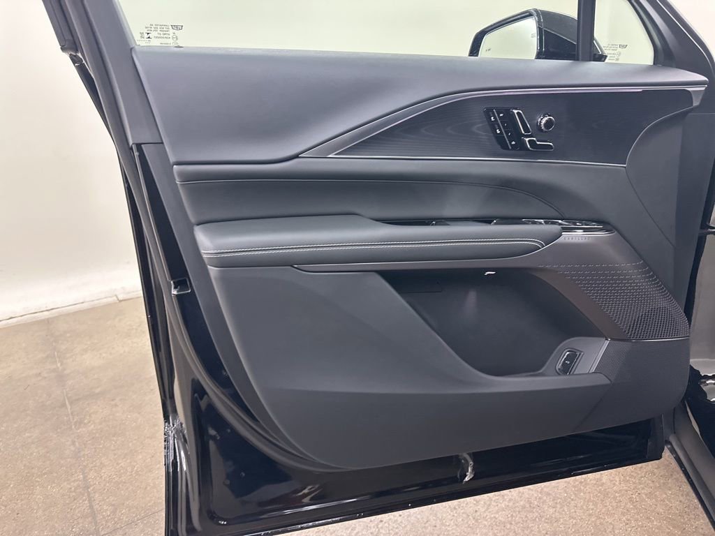 New 2026 Cadillac Lyriq Luxury image 30