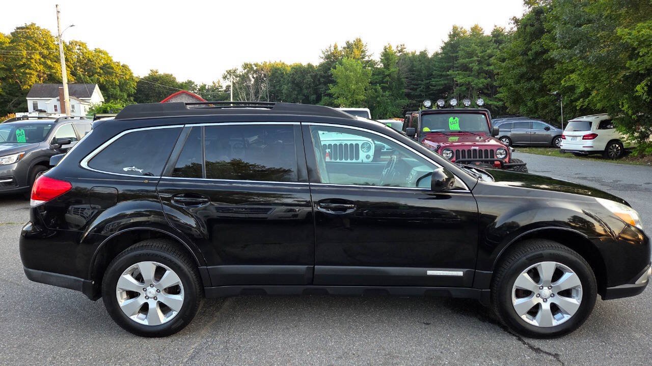 Used 2010 Subaru Outback 2.5i Limited AWD/4WD image 17