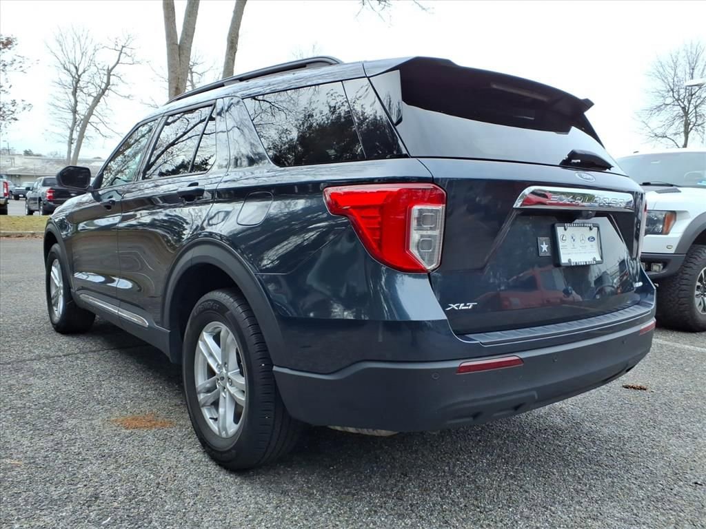 Certified 2023 Ford Explorer XLT image 4