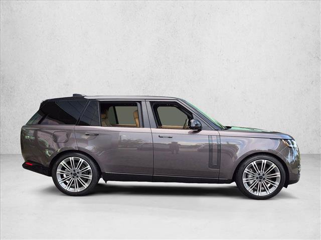 Used 2026 Land Rover Range Rover Long Wheelbase SE AWD/4WD image 4