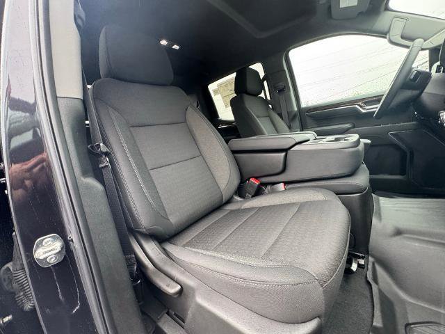 New 2025 GMC Sierra 1500 Elevation image 24