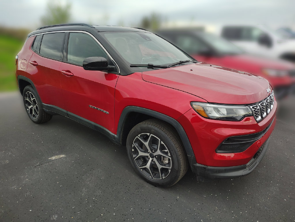 Used 2026 Jeep Compass Limited AWD/4WD image 4
