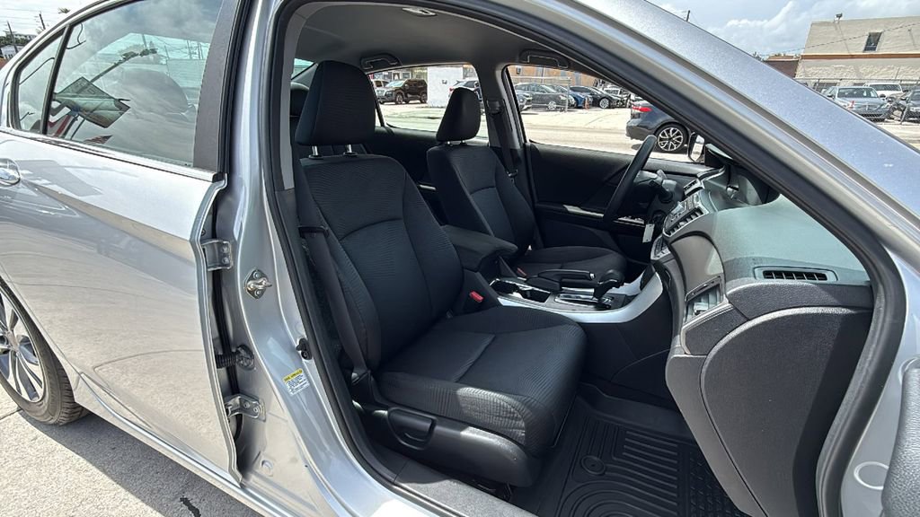 Used 2015 Honda Accord LX image 35