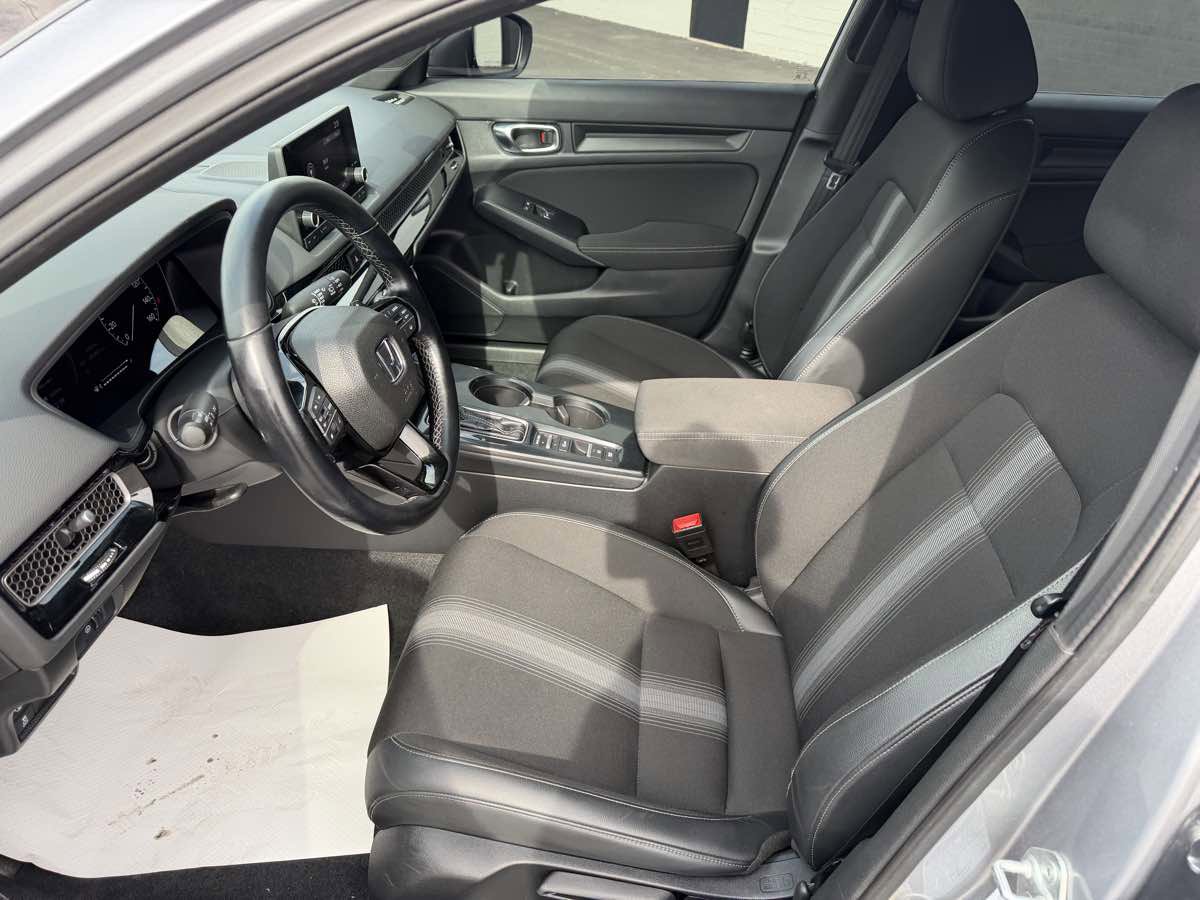 Used 2022 Honda Civic Sport image 9