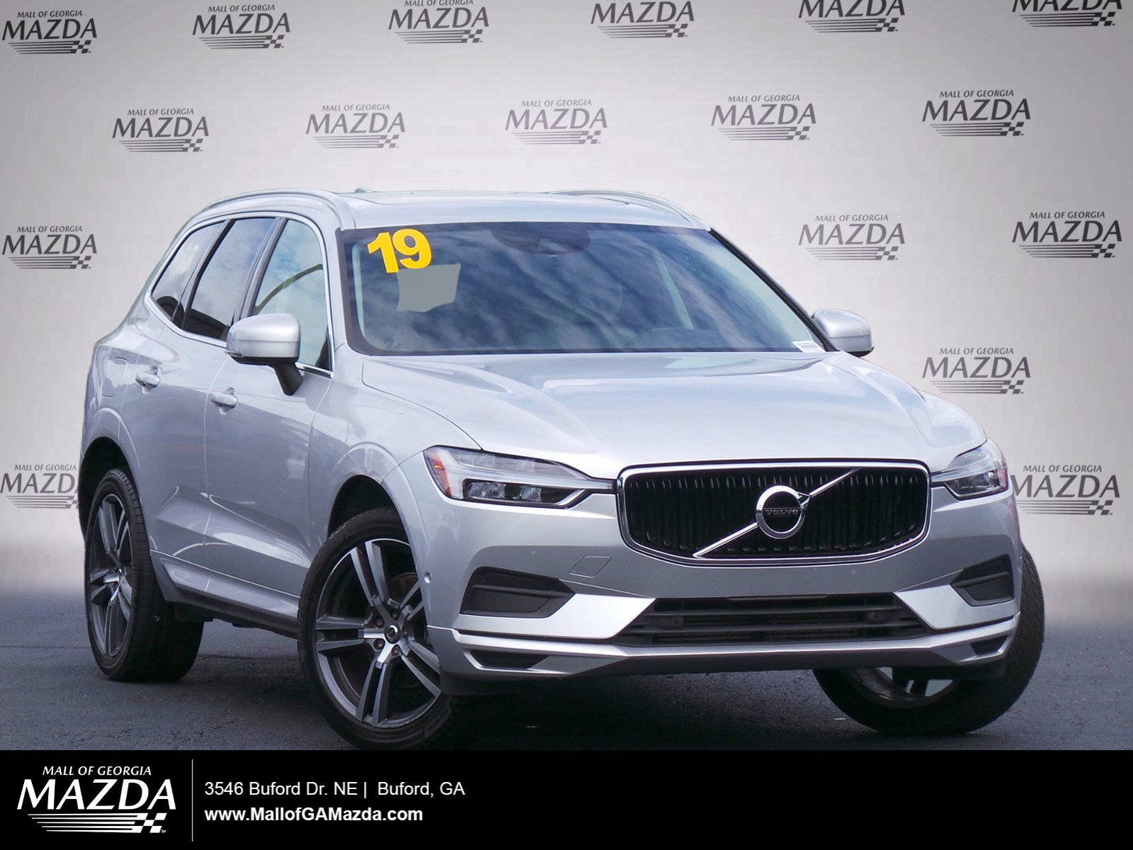 Used 2019 Volvo XC60 T5 Momentum w/ Premium Package