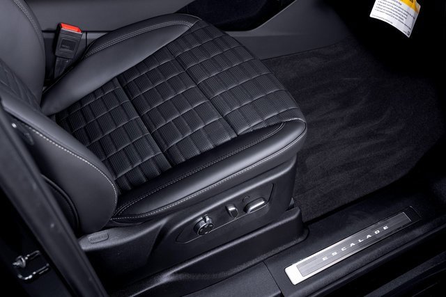 Used 2025 Cadillac Escalade V image 80