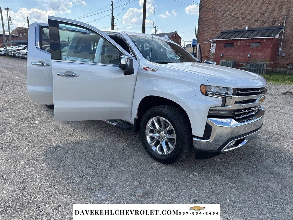 Certified 2022 Chevrolet Silverado 1500 LTZ w/ LTZ Premium Package AWD/4WD image 37