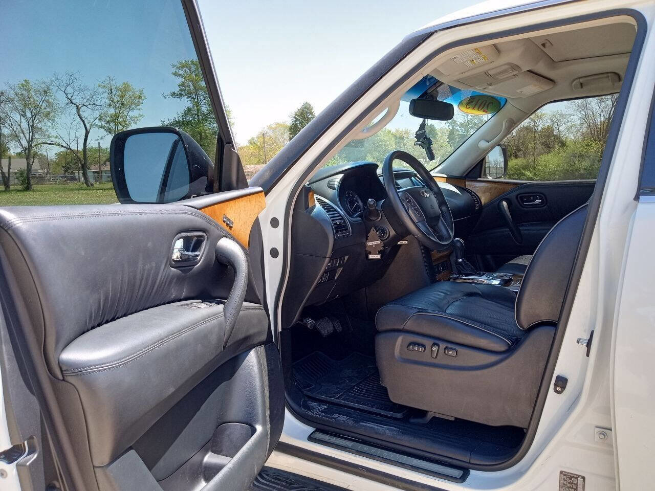 Used 2014 INFINITI QX80 2WD image 10