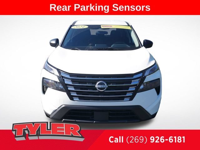 Used 2024 Nissan Rogue S FWD image 2