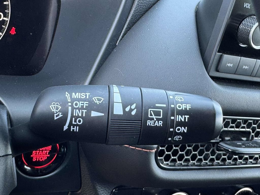 Used 2025 Honda HR-V Sport image 23