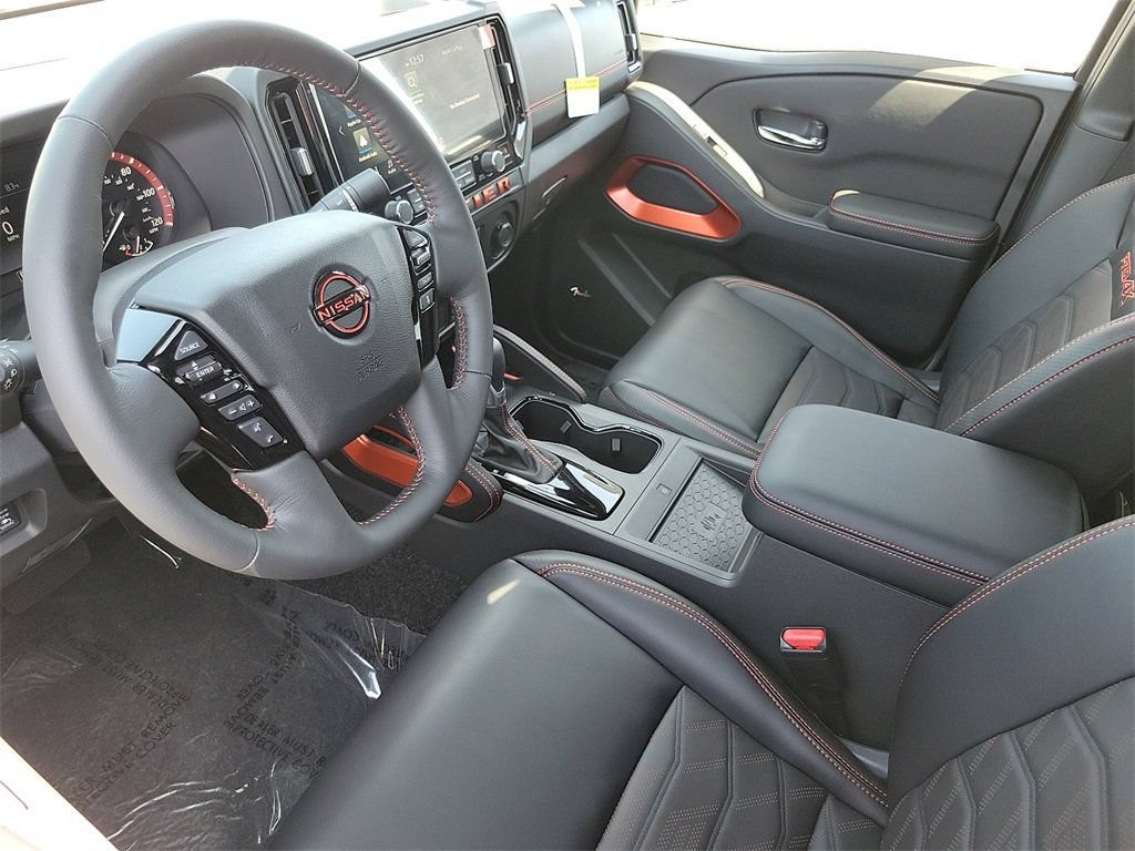 New 2025 Nissan Frontier PRO-4X w/ Pro Premium Package AWD/4WD image 3