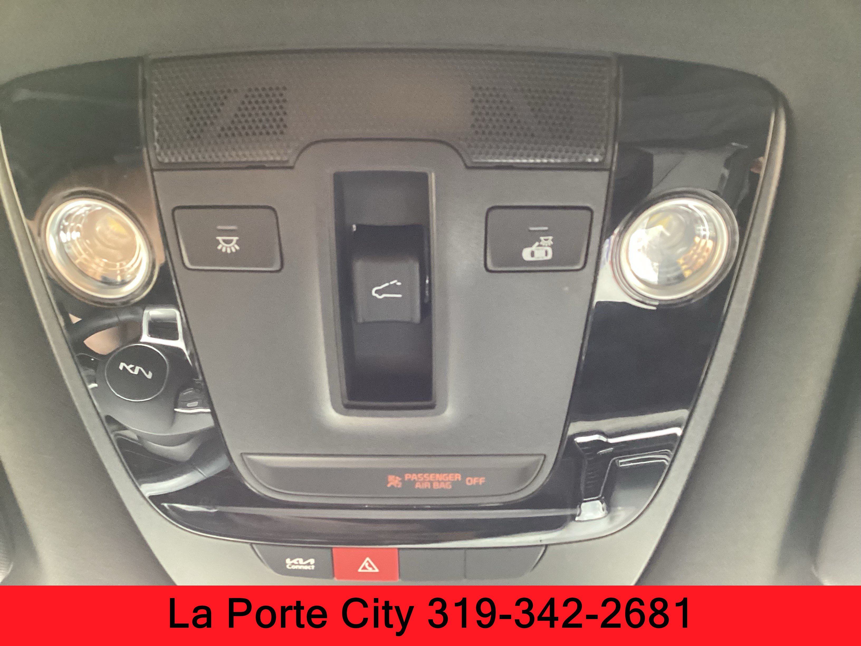 Used 2025 Kia Sportage X-Line w/ Premium Package AWD/4WD image 19