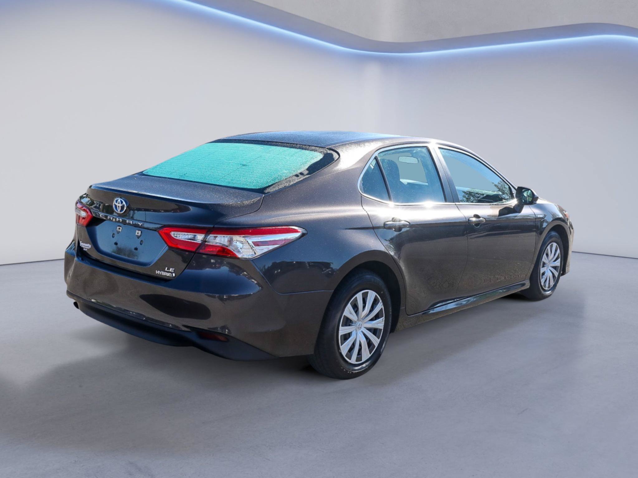 Used 2018 Toyota Camry LE FWD image 7