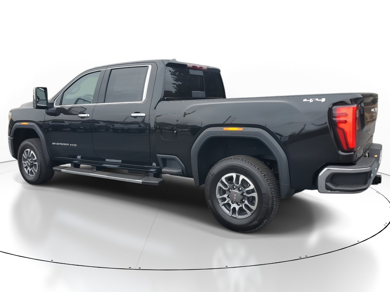 New 2025 GMC Sierra 2500 SLT w/ SLT Premium Package image 4