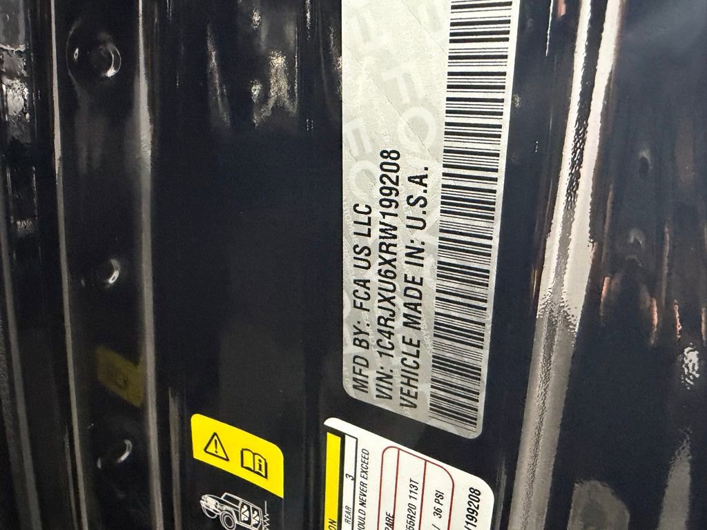 Used 2024 Jeep Wrangler High Altitude AWD/4WD image 37
