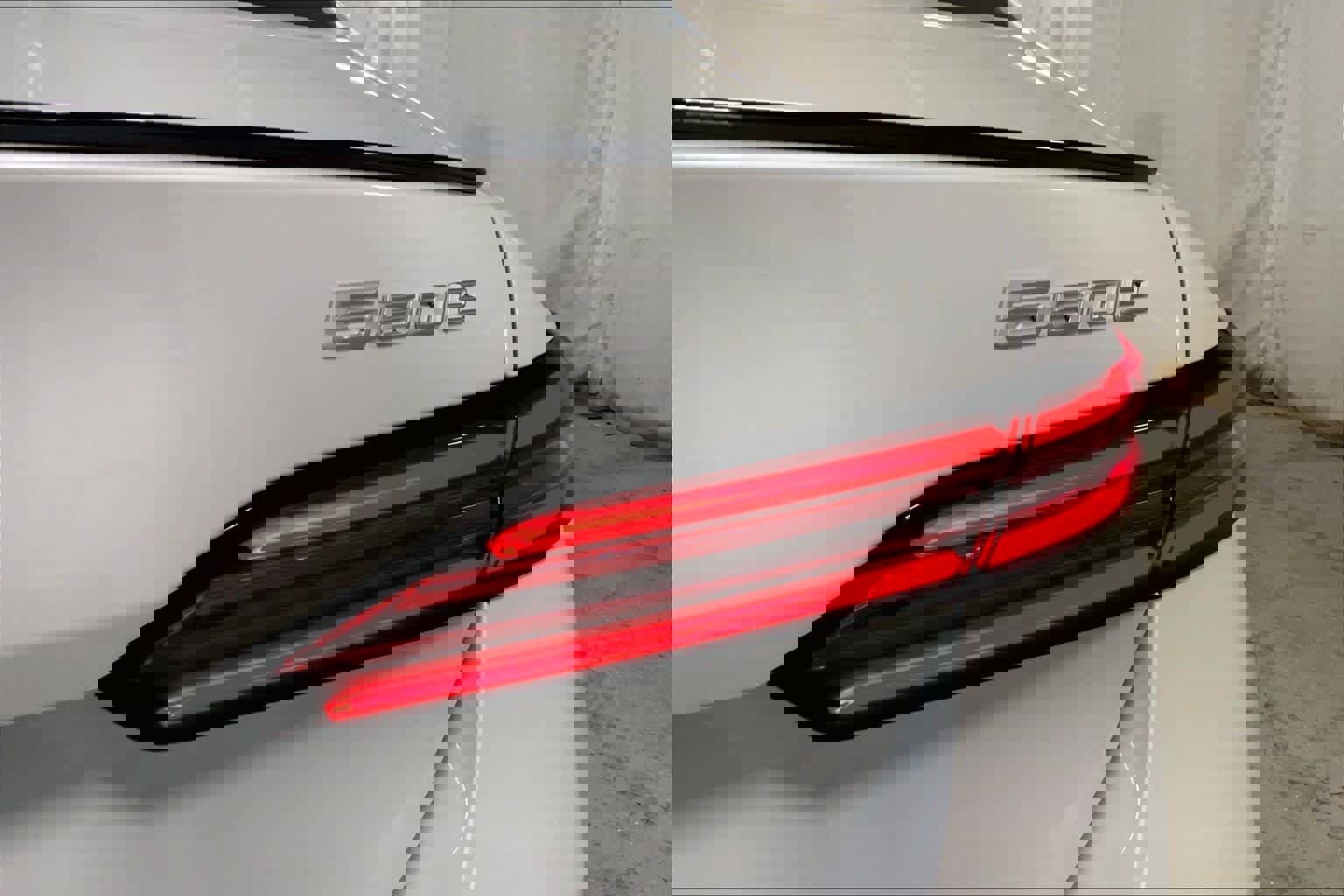 New 2026 BMW 550e xDrive w/ Executive Package AWD/4WD image 15