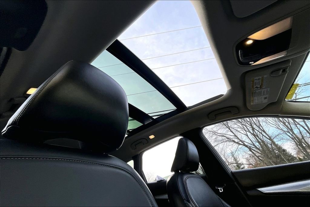 Used 2019 INFINITI QX50 Essential w/ Premium Heat Package image 22