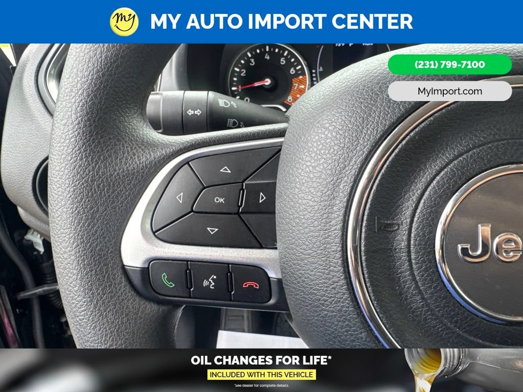 Used 2023 Jeep Renegade Latitude AWD/4WD image 16
