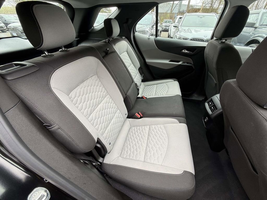 Used 2019 Chevrolet Equinox LS image 10