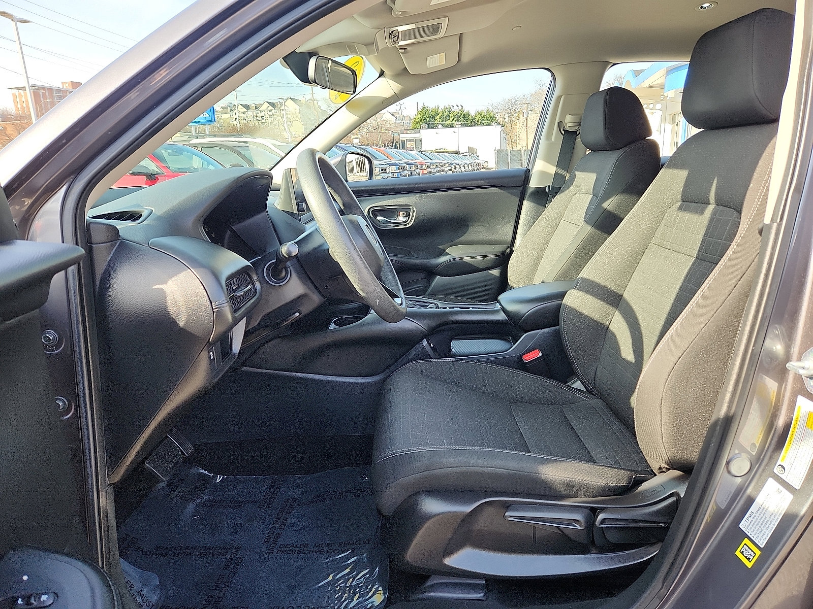 Used 2023 Honda HR-V LX image 13