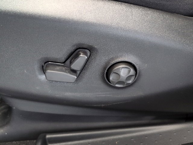 New 2026 Chrysler Pacifica Select image 13