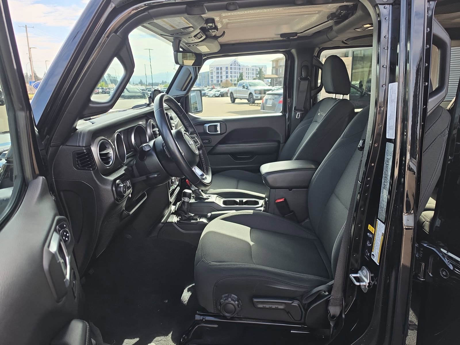 Used 2020 Jeep Wrangler Unlimited Sahara w/ Uconnect 4C Nav & Sound Group image 10