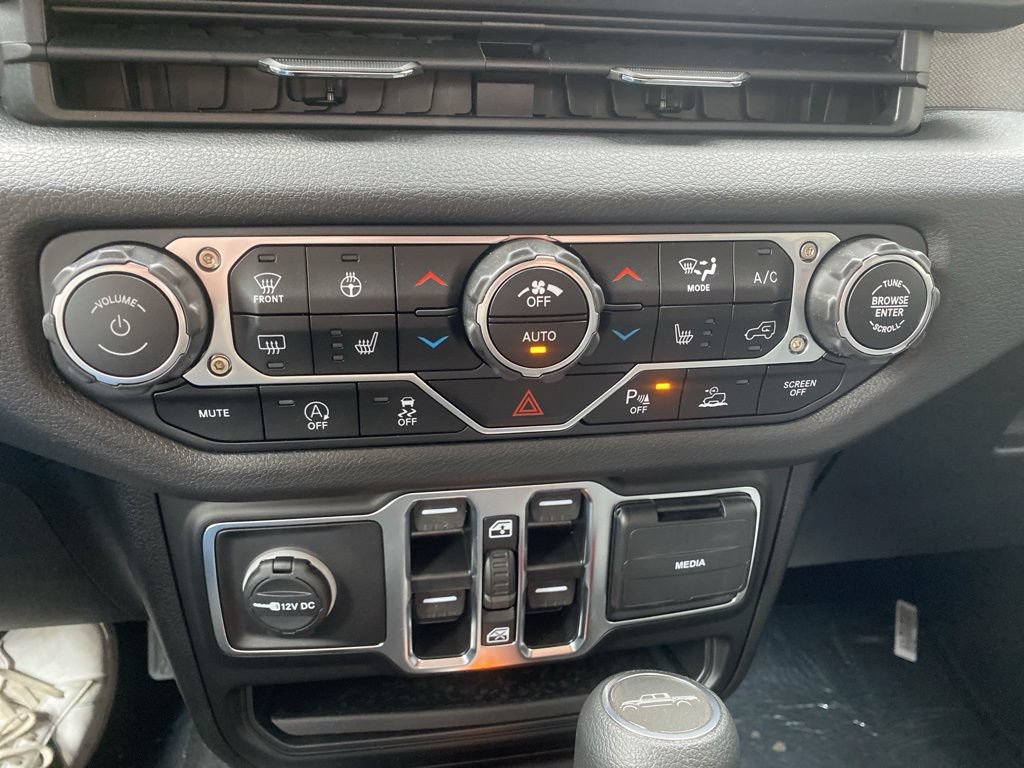 New 2025 Jeep Gladiator Sport AWD/4WD image 20