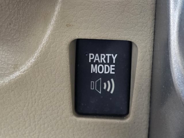 Used 2013 Toyota 4Runner SR5 w/ Premium Pkg RWD image 27