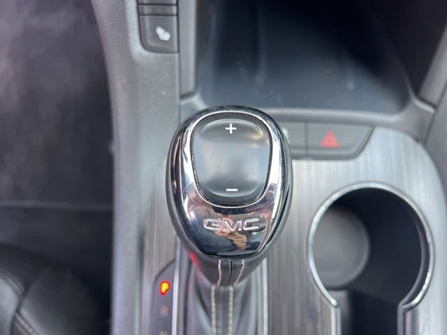 Used 2017 GMC Acadia SLT FWD image 25