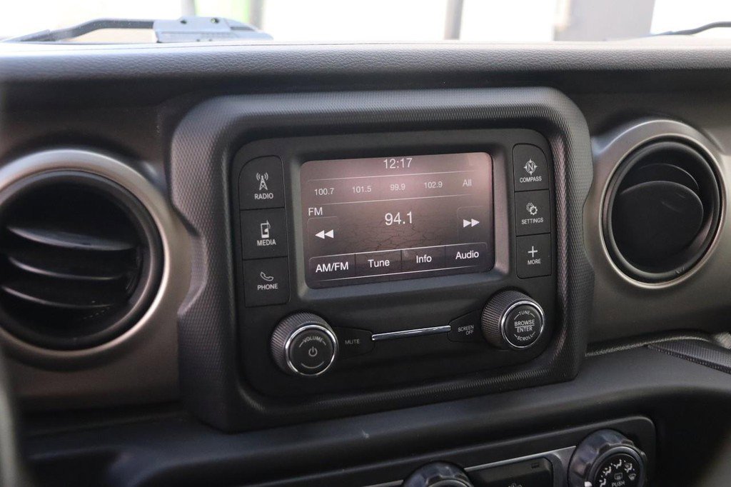 Used 2020 Jeep Wrangler Unlimited Sport S AWD/4WD image 16