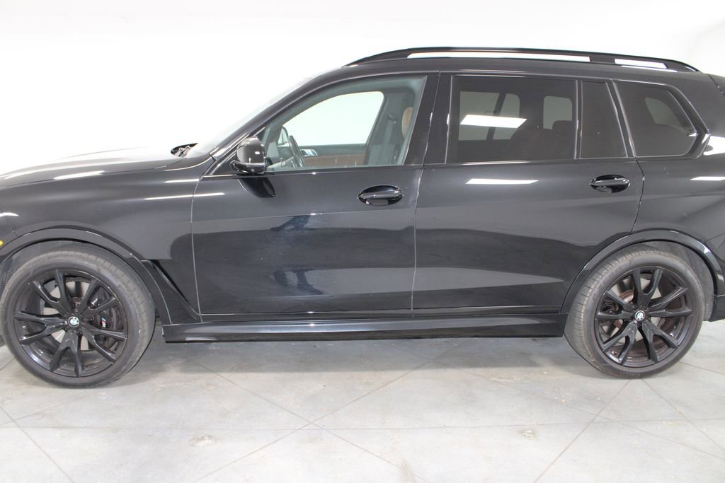Used 2024 BMW X7 M60i w/ Executive Package image 6