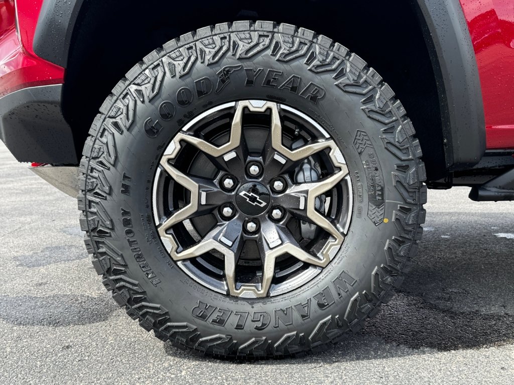 New 2026 Chevrolet Colorado ZR2 w/ Technology Package AWD/4WD image 27