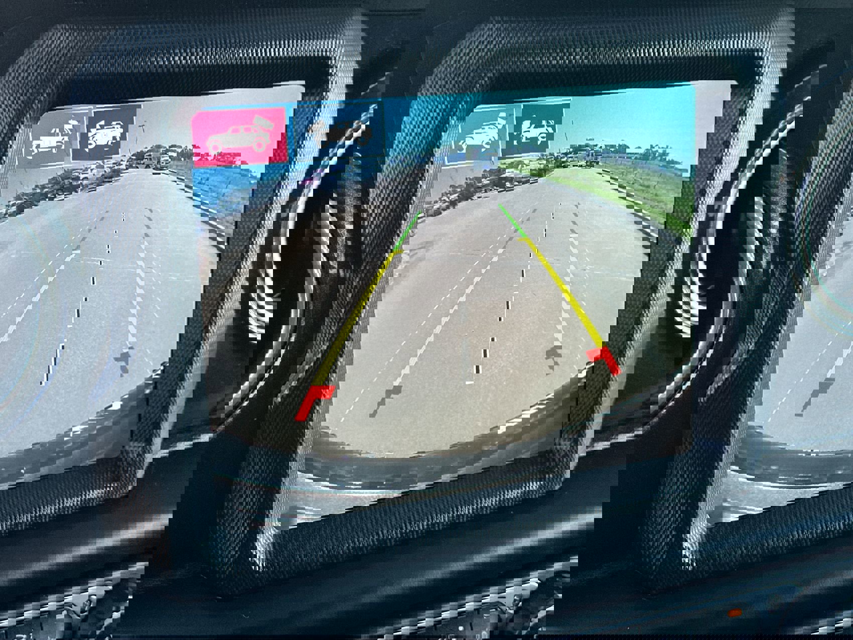 Used 2022 Jeep Wrangler Unlimited Rubicon w/ Trailer Tow Package image 17