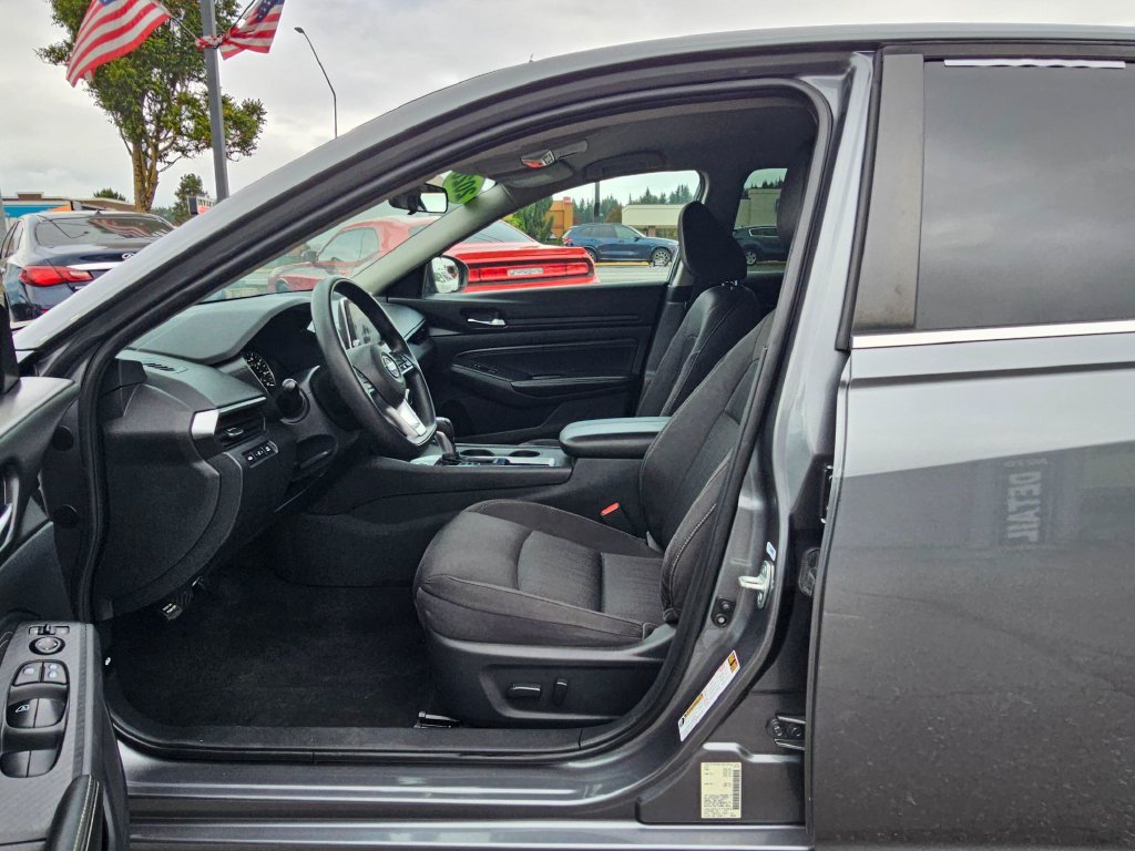 Used 2020 Nissan Altima 2.5 S FWD image 23