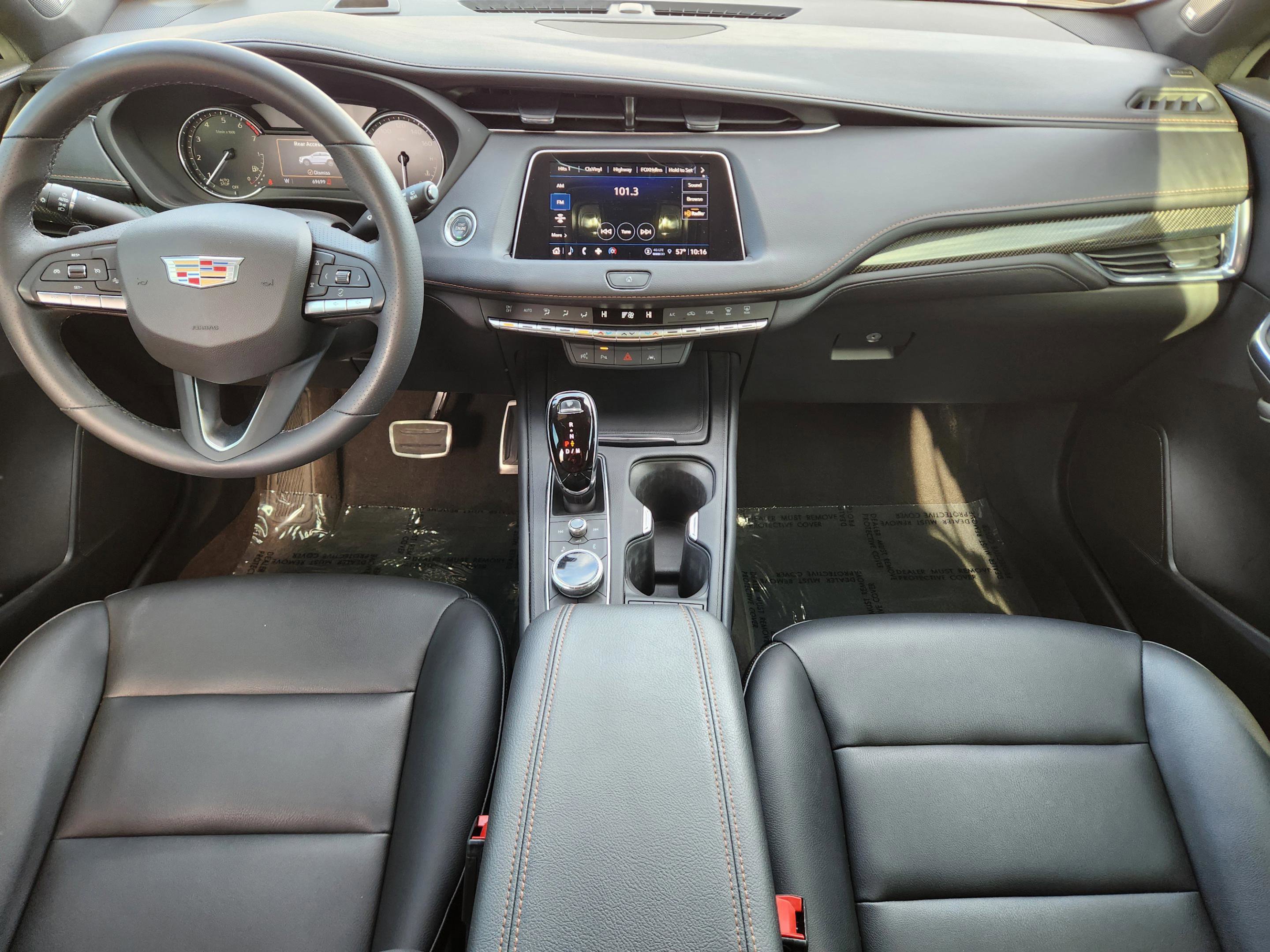 Used 2022 Cadillac XT4 Sport w/ Enhanced Visibility Package image 32