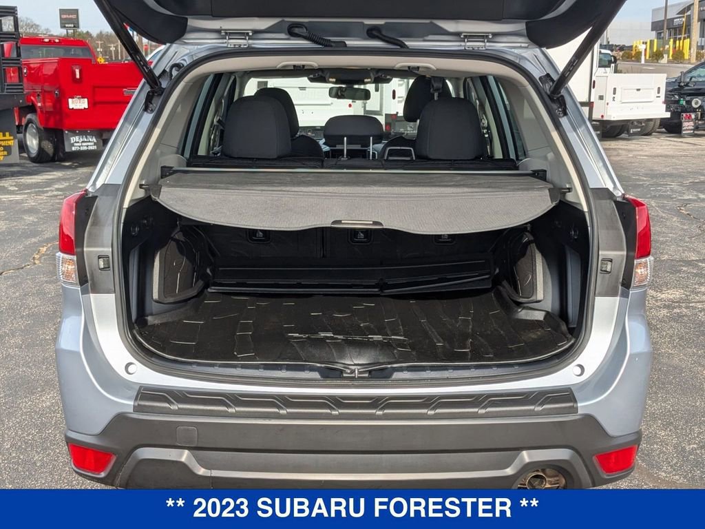Used 2023 Subaru Forester Premium image 31