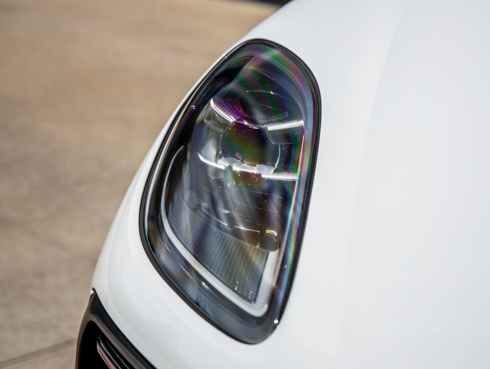 Certified 2023 Porsche Macan image 20