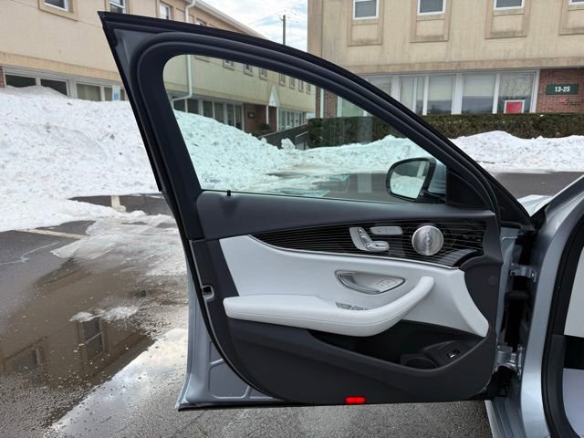 Used 2022 Mercedes-Benz E 350 4MATIC Sedan image 20