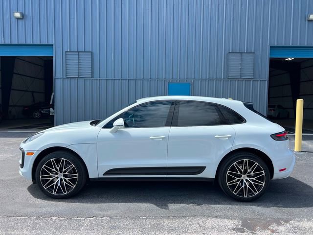 Used 2023 Porsche Macan Base image 76